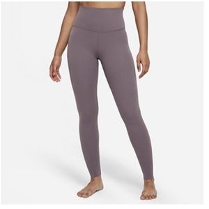 Nike yoga luxe